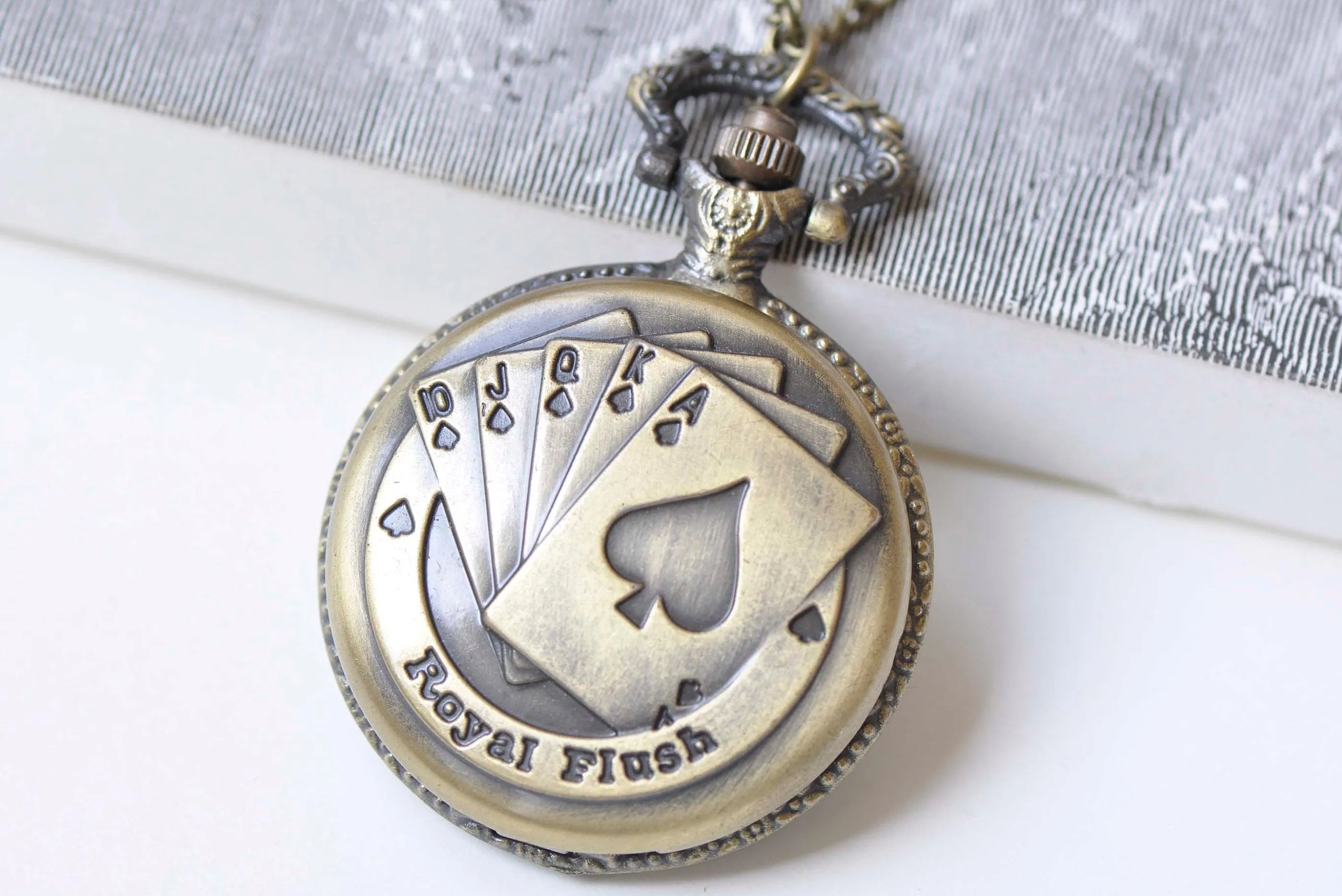 1 PC Antique Bronze Large Poker Pocket Watch Necklace A1328