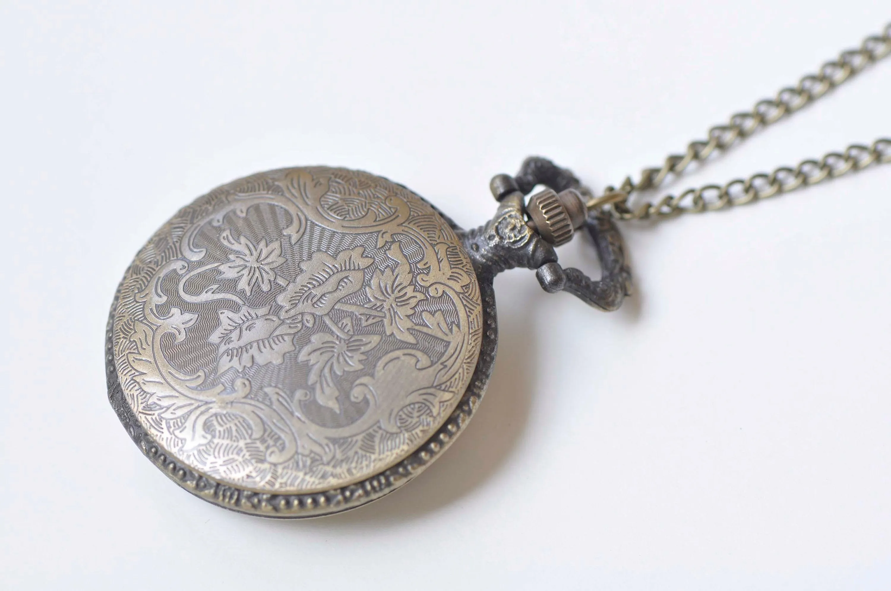 1 PC Antique Bronze Large Poker Pocket Watch Necklace A1328