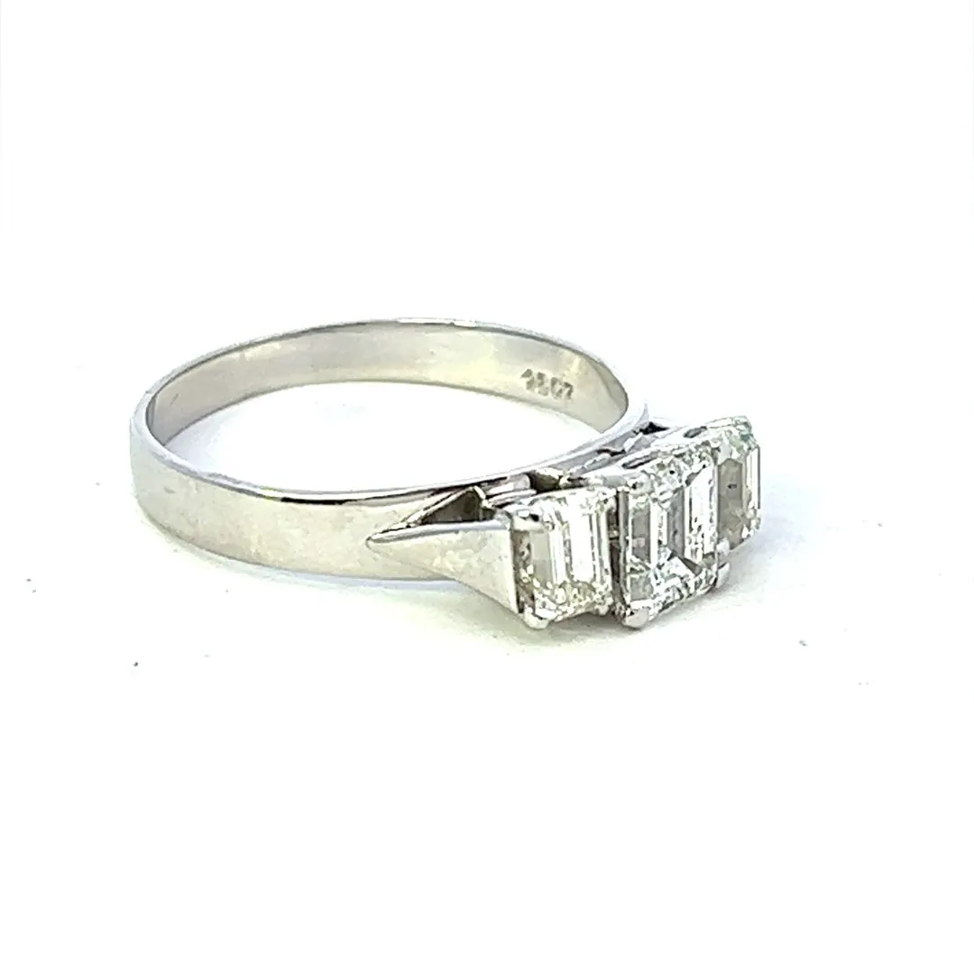 18ct White Gold 3 stone Diamond Ring