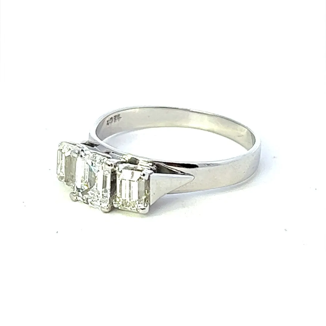 18ct White Gold 3 stone Diamond Ring