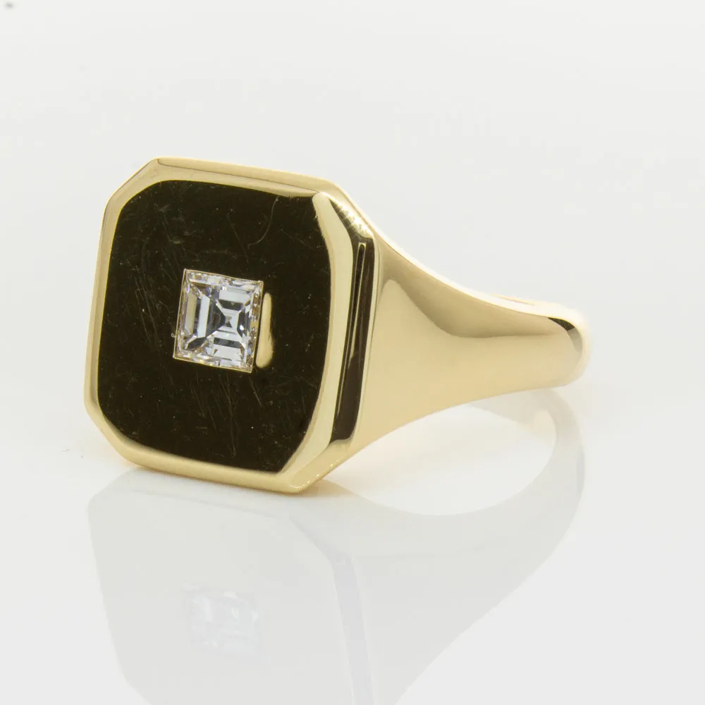 18ct Yellow Gold Diamond Mens Signet Ring