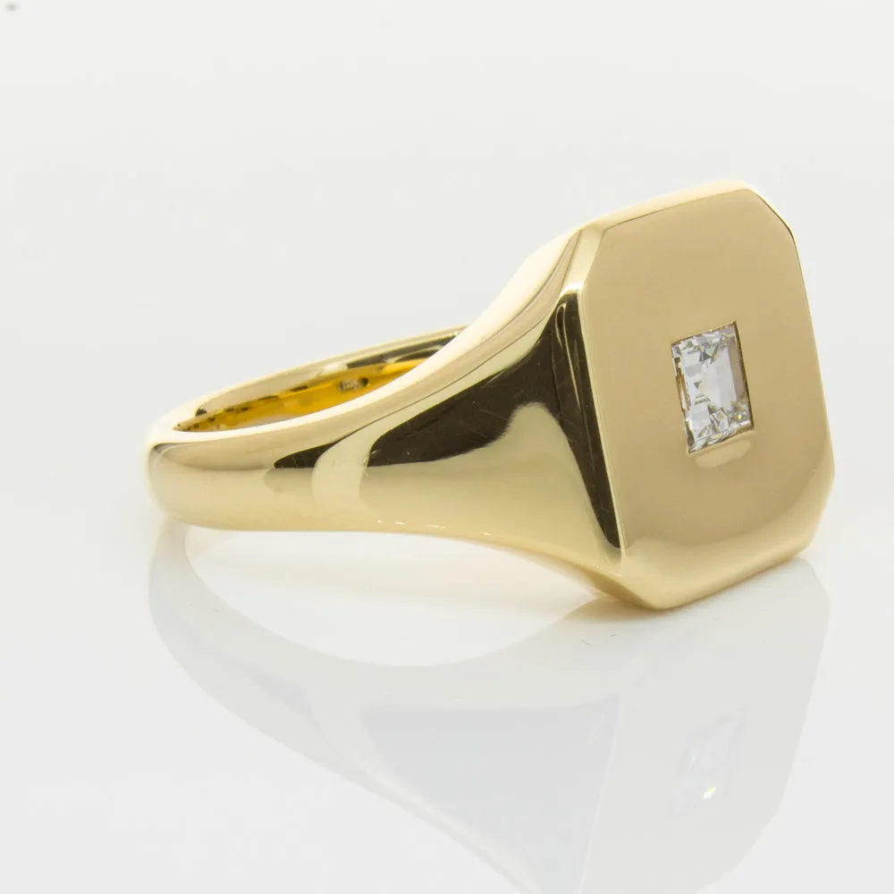 18ct Yellow Gold Diamond Mens Signet Ring