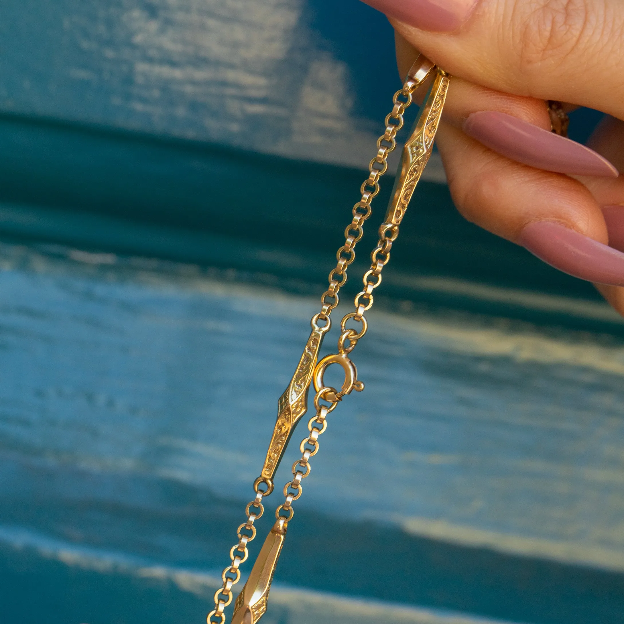 19" Antique 9ct Gold Fancy Engraved Link Chain