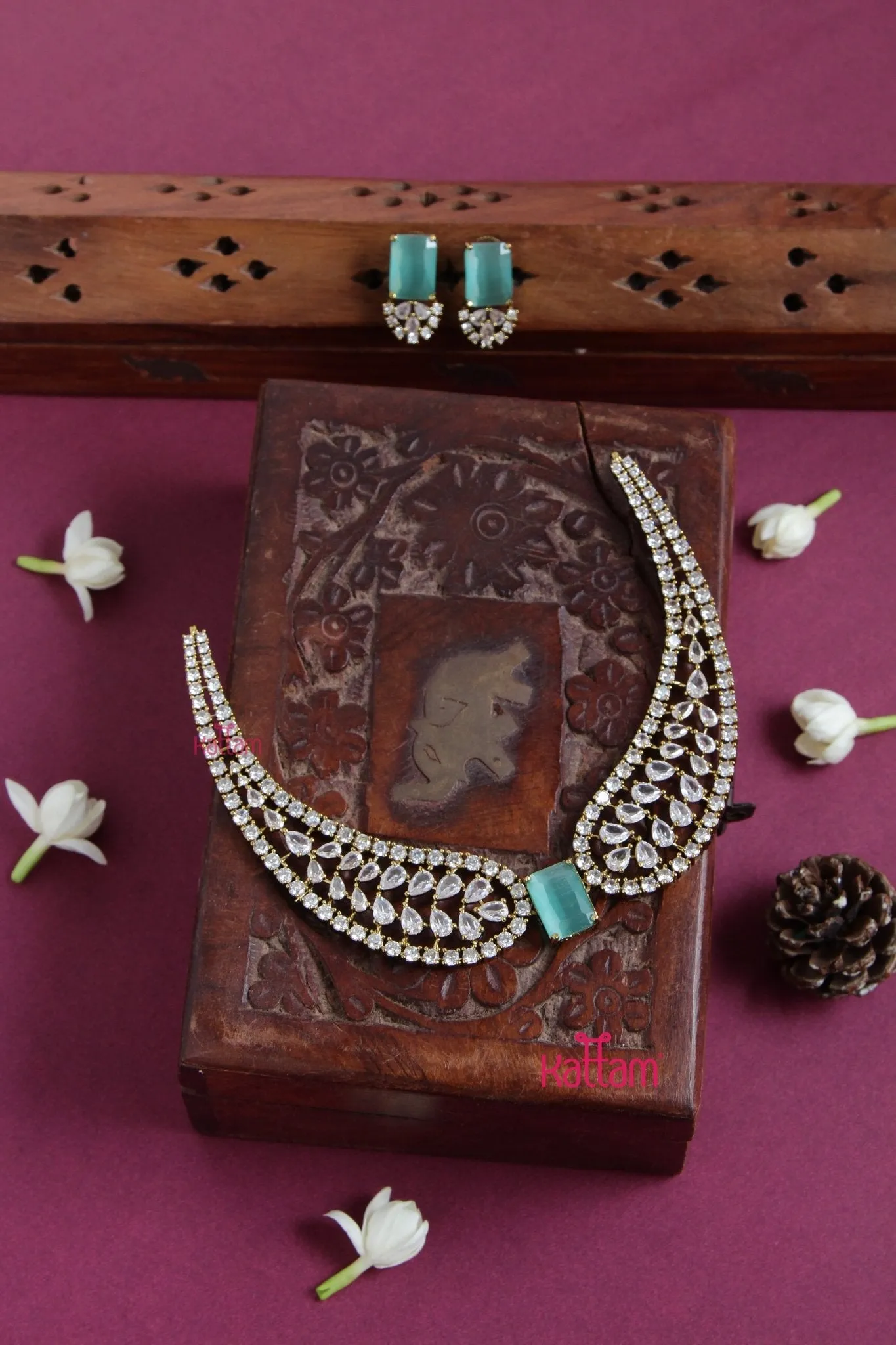 Aisha - AD Pastelgreen Choker