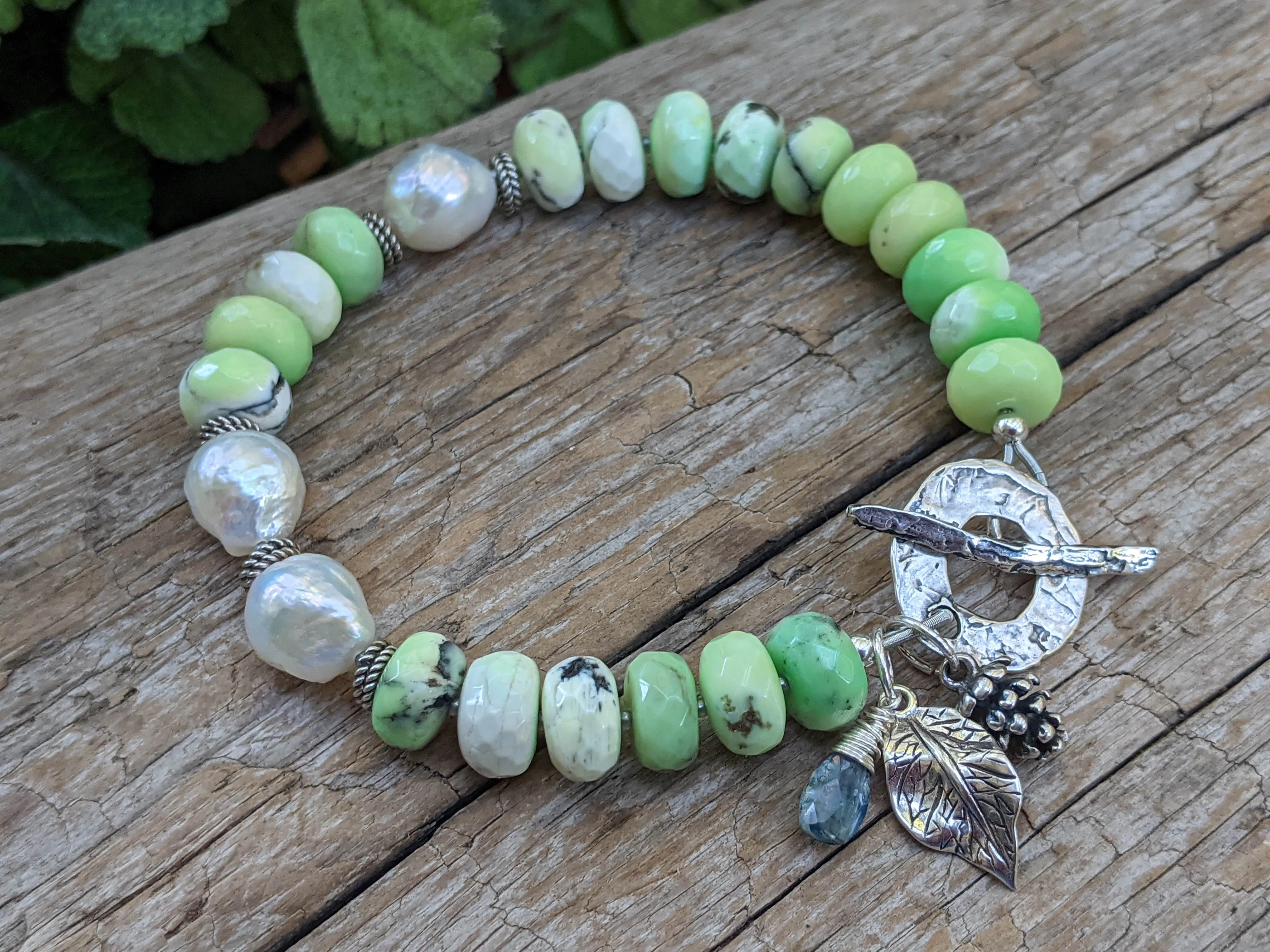 Chrysoprase & Edison Pearl Bracelet