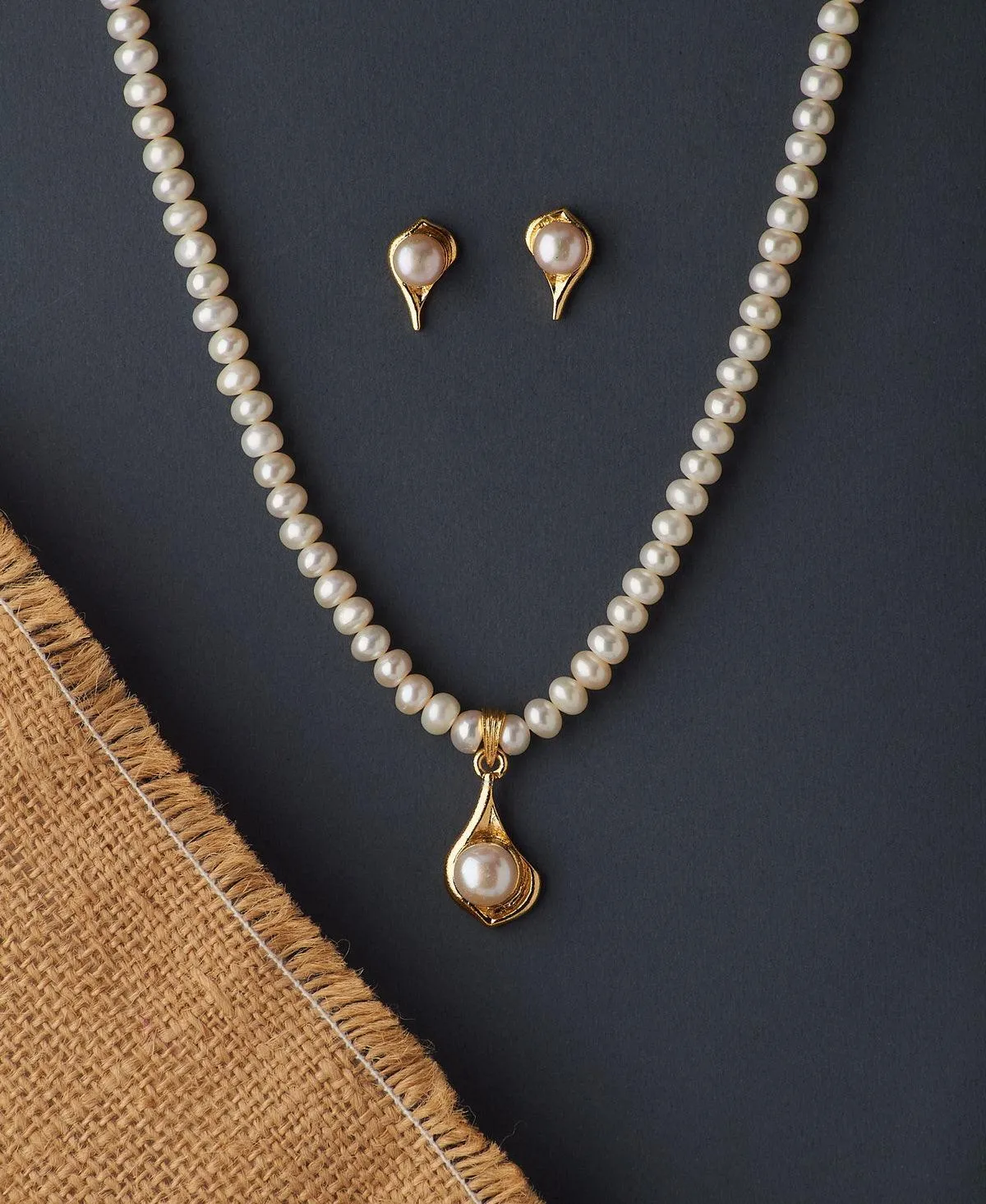 Elegant Real Pearl Necklace Set