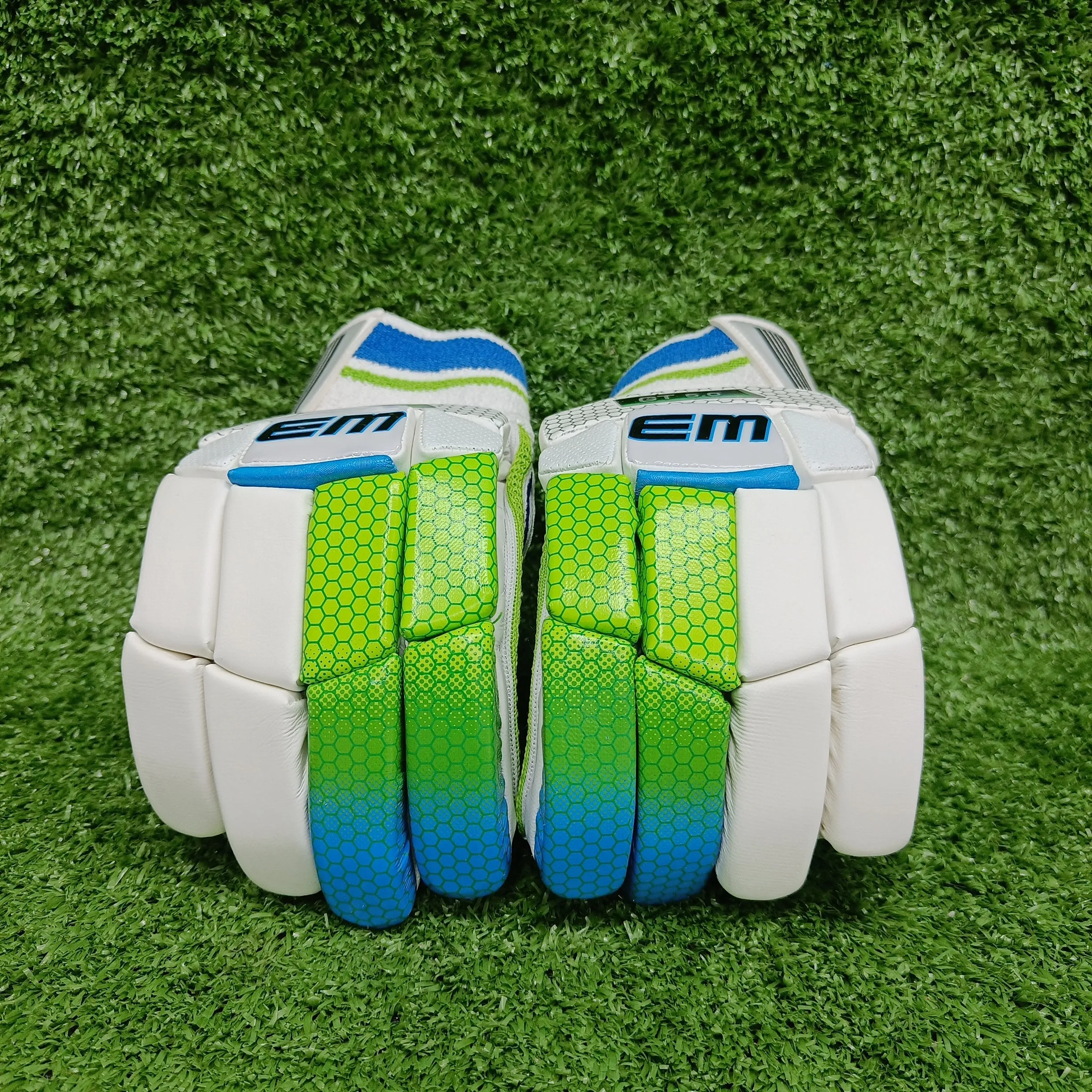 EM GT 5.0 Junior / Youth Cricket Batting Gloves