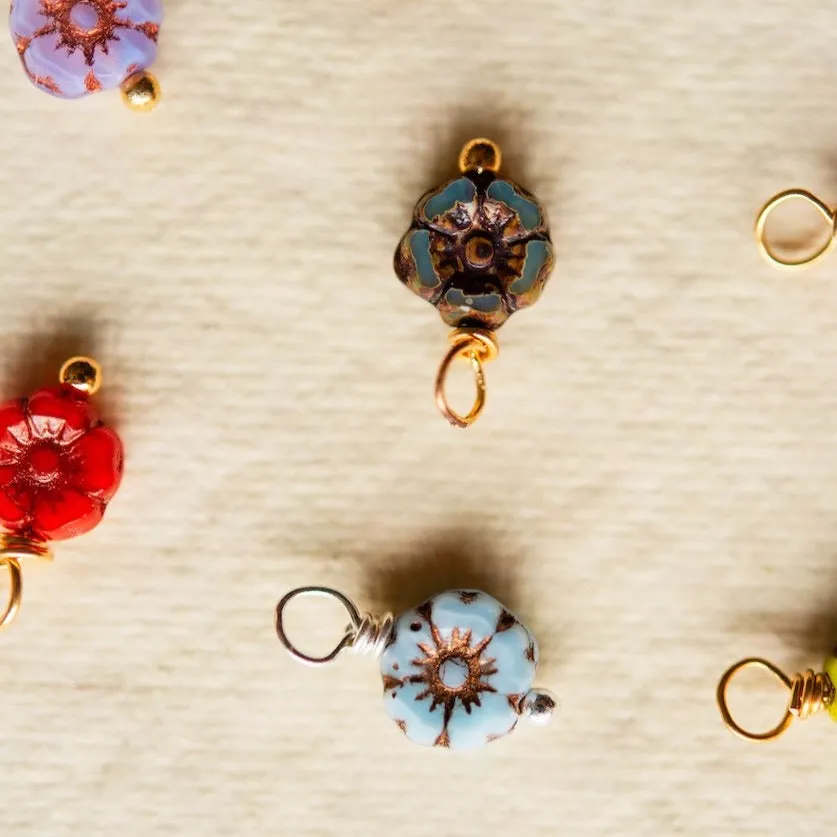 Flower Power Dainty Flower Necklace