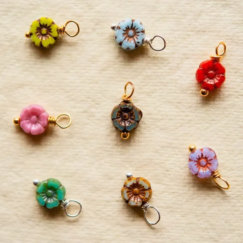 Flower Power Dainty Flower Necklace