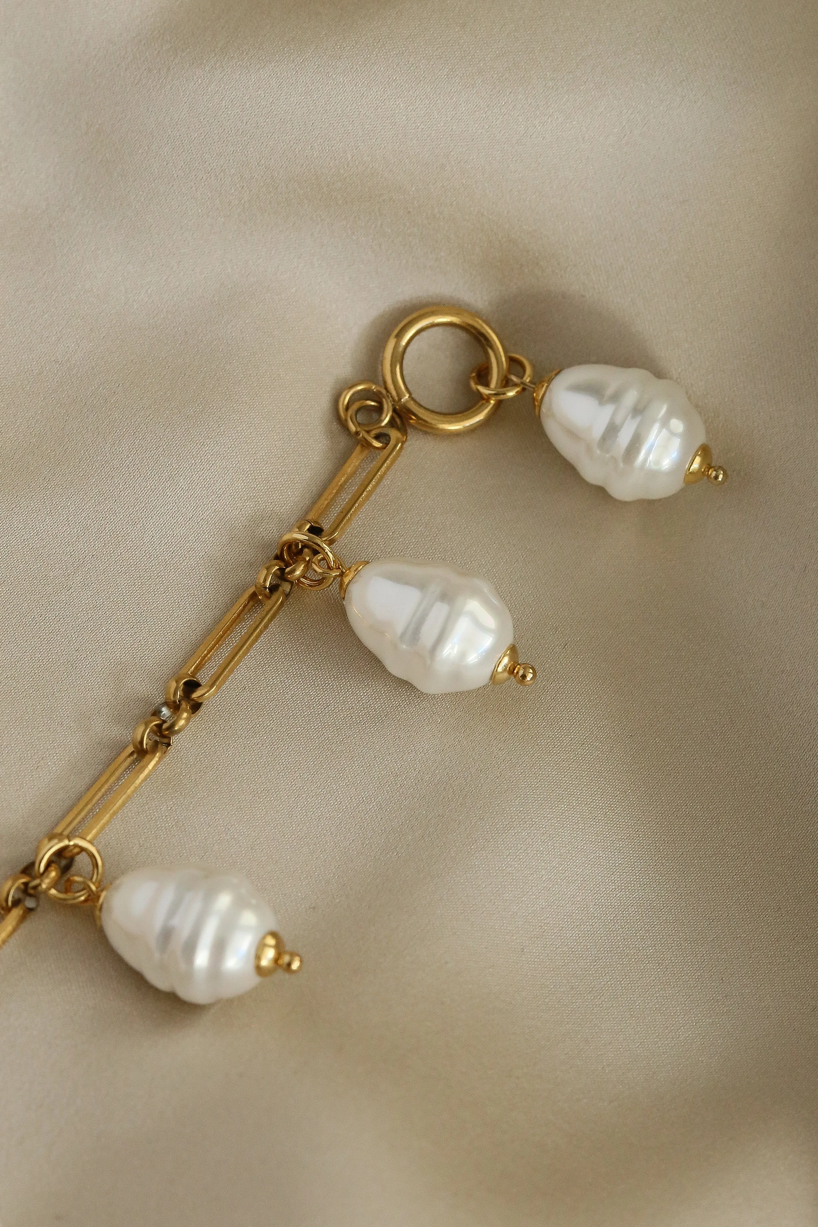 Illy Bracelet