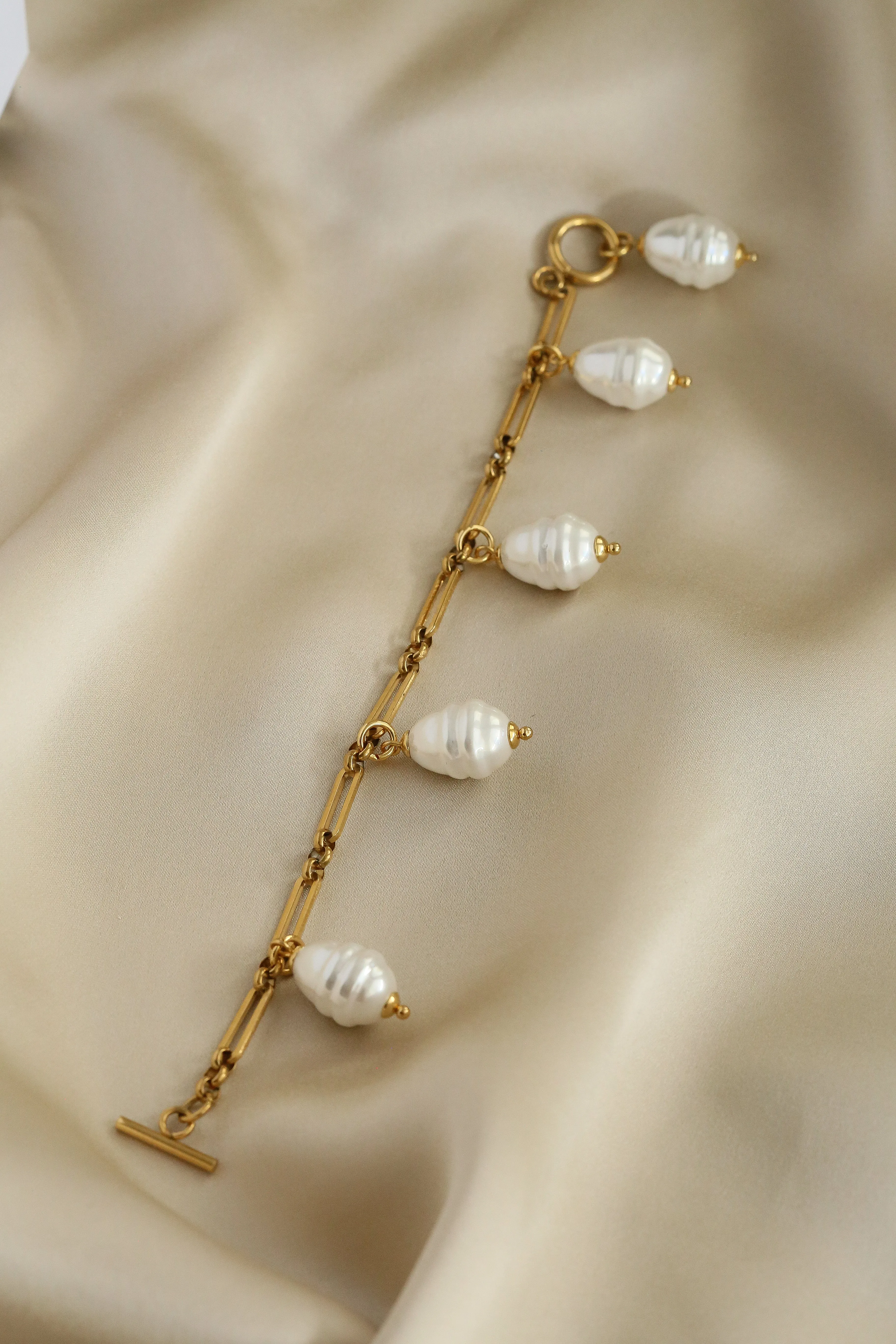 Illy Bracelet