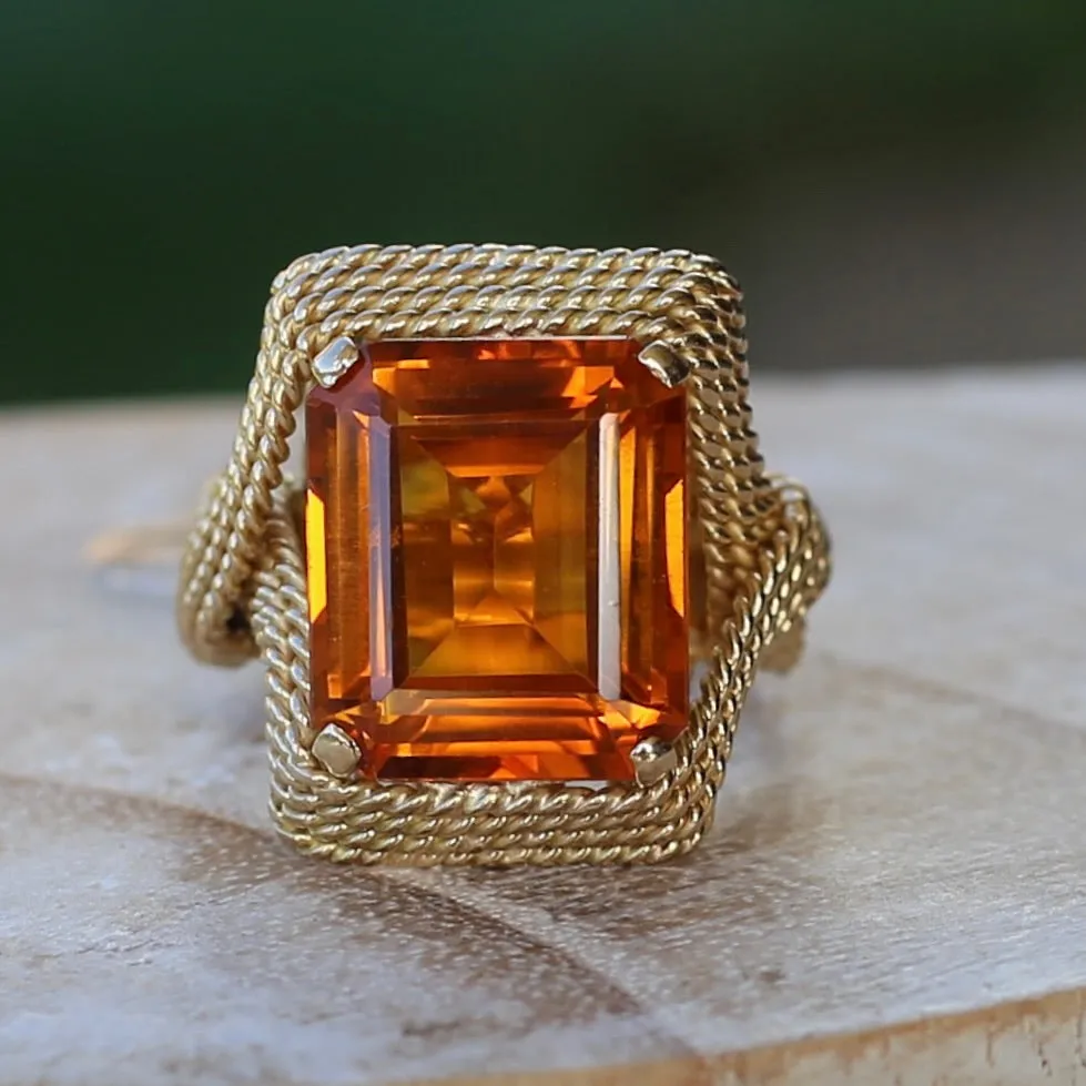 Italian Mid Centuty Chain Link 18ct Gold Cocktail Ring with Emerald Cut Orange Sapphire, 18ct Yellow Gold, size O or 7.25