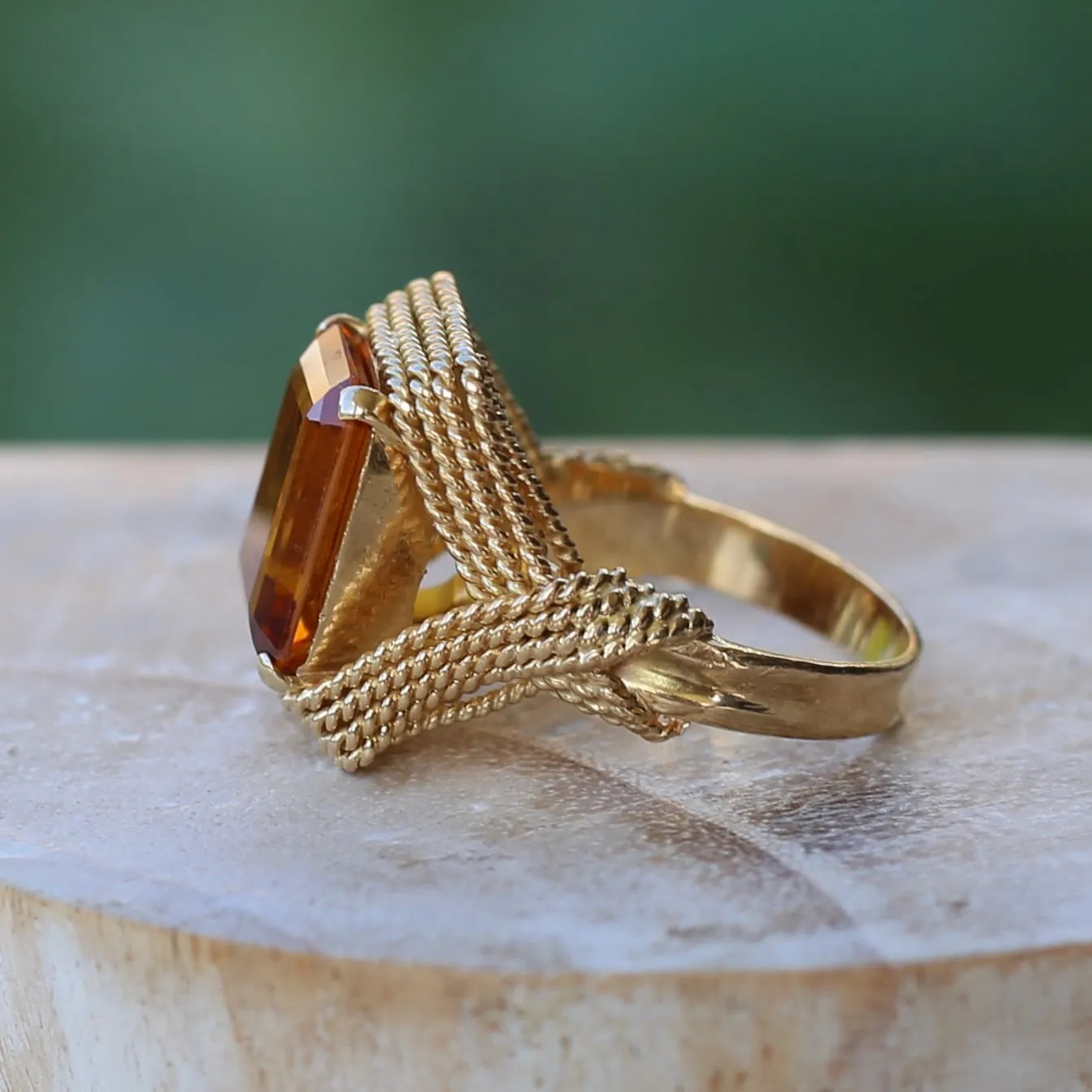 Italian Mid Centuty Chain Link 18ct Gold Cocktail Ring with Emerald Cut Orange Sapphire, 18ct Yellow Gold, size O or 7.25