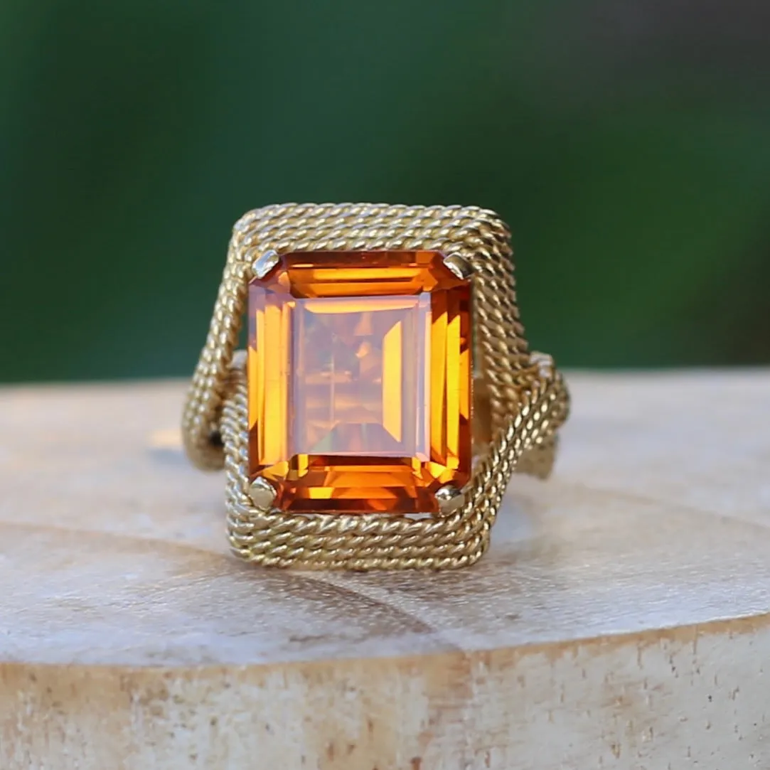 Italian Mid Centuty Chain Link 18ct Gold Cocktail Ring with Emerald Cut Orange Sapphire, 18ct Yellow Gold, size O or 7.25