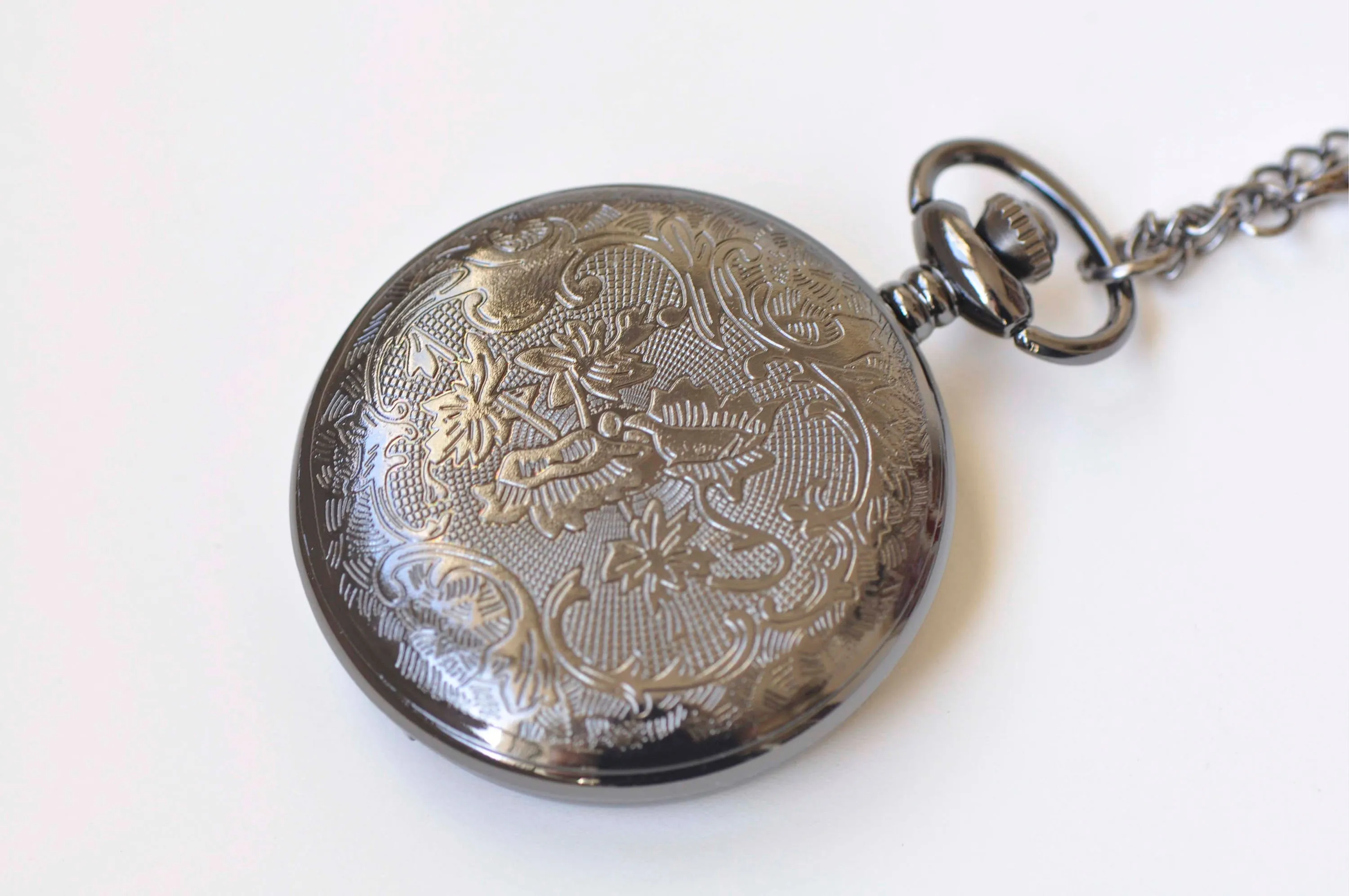 Large Black Cover Round Pocket Watch Pendant Set of 1 A2351