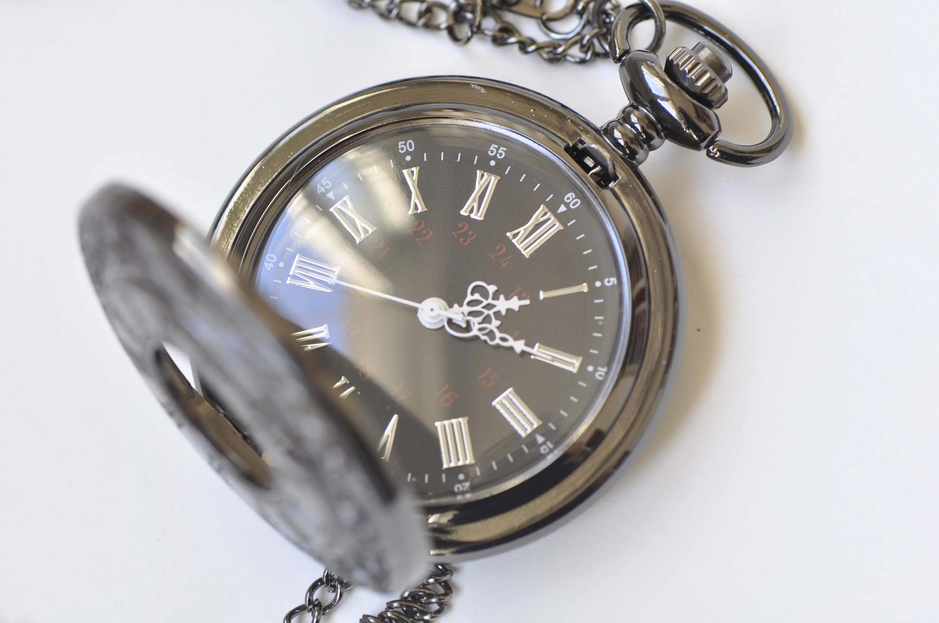 Large Black Cover Round Pocket Watch Pendant Set of 1 A2351