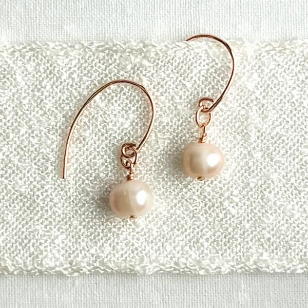 Luminous Rose - Single Pearl Earrings