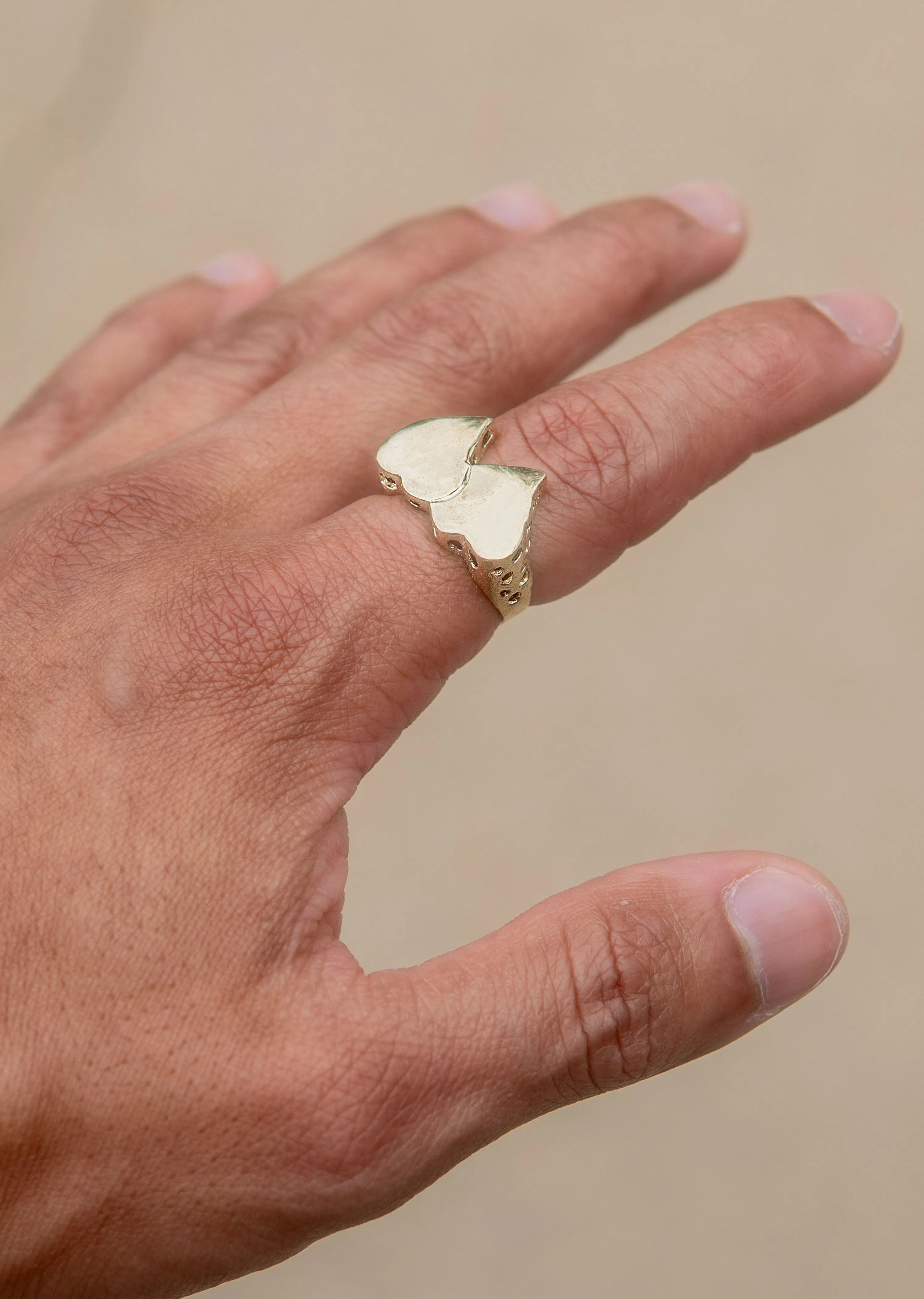 Mens Hearts Signet Ring - 10K Gold | 7 Grams