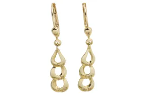 Pendant earrings with diamond