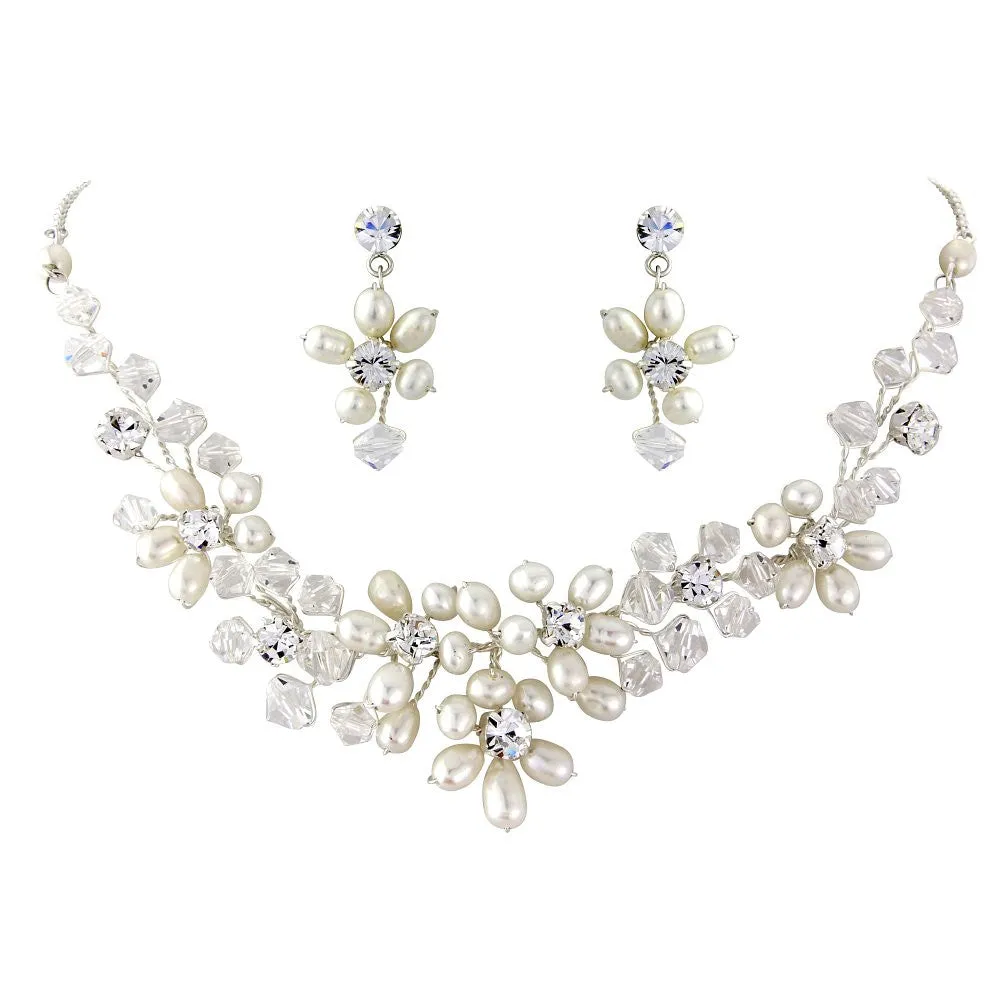SassB Pearl Divine Necklace Set