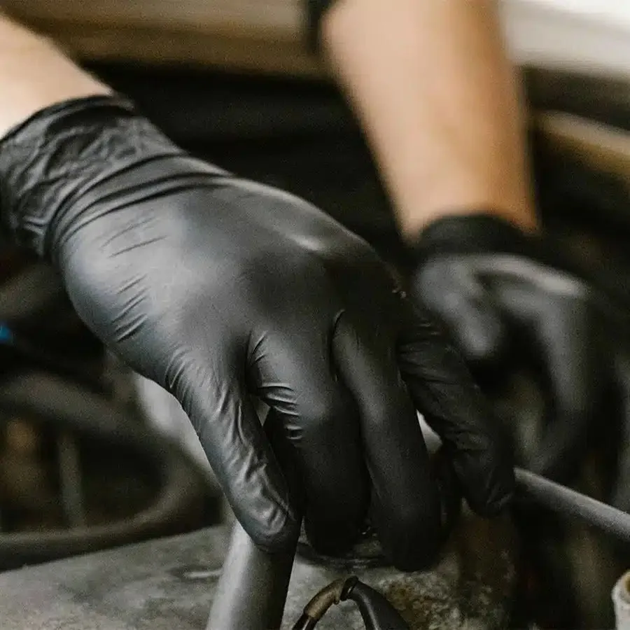 ShuBee Black Gauntlet Silver Edition Black Nitrile Gloves