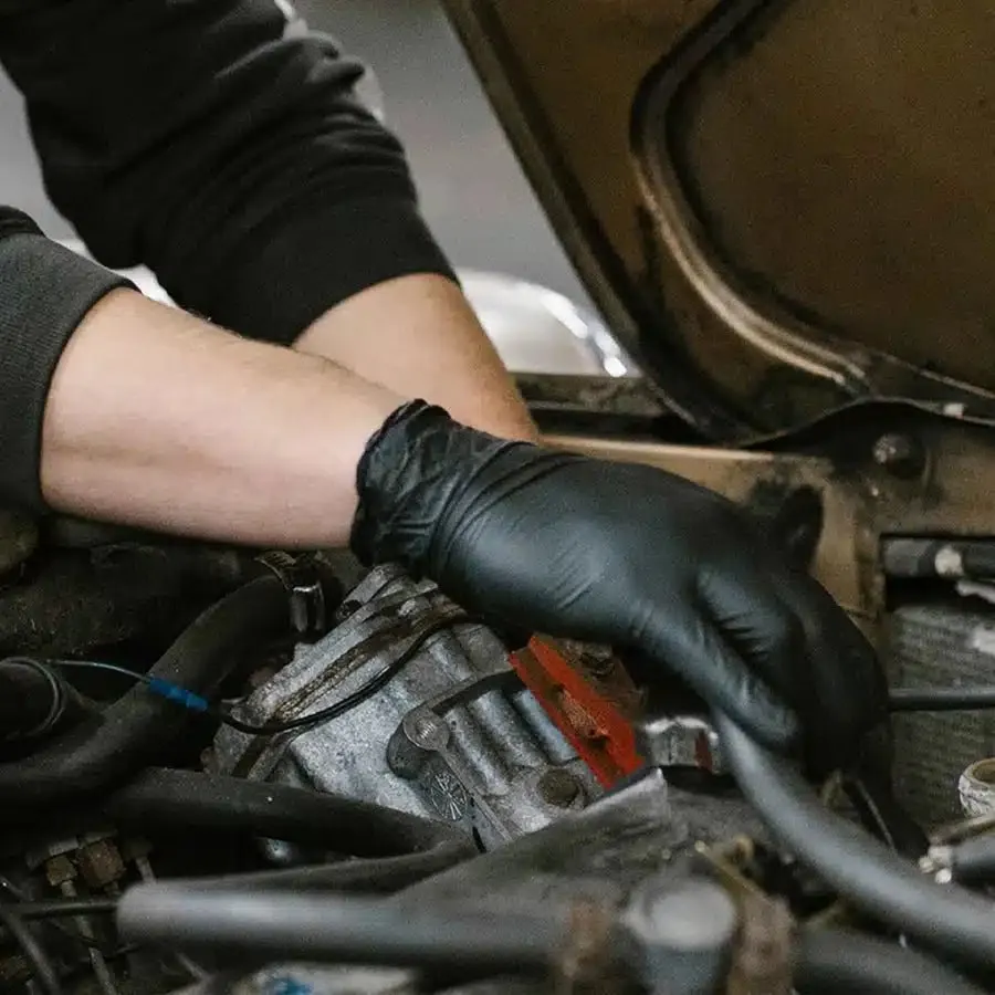 ShuBee Black Gauntlet Silver Edition Black Nitrile Gloves