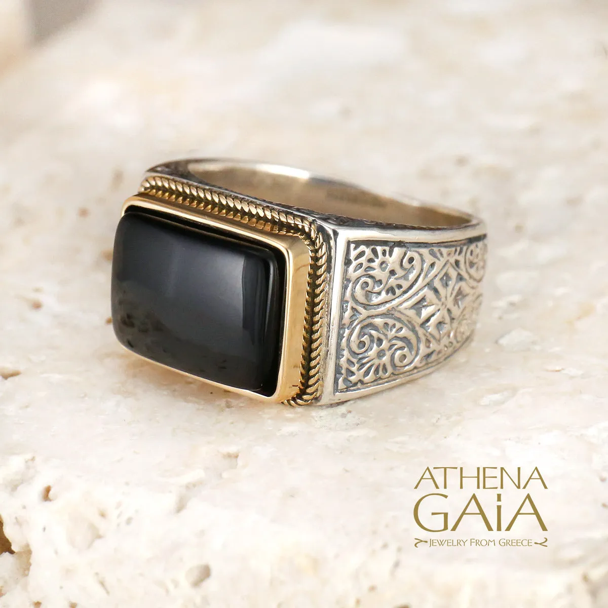 Straight Shank Club Ring