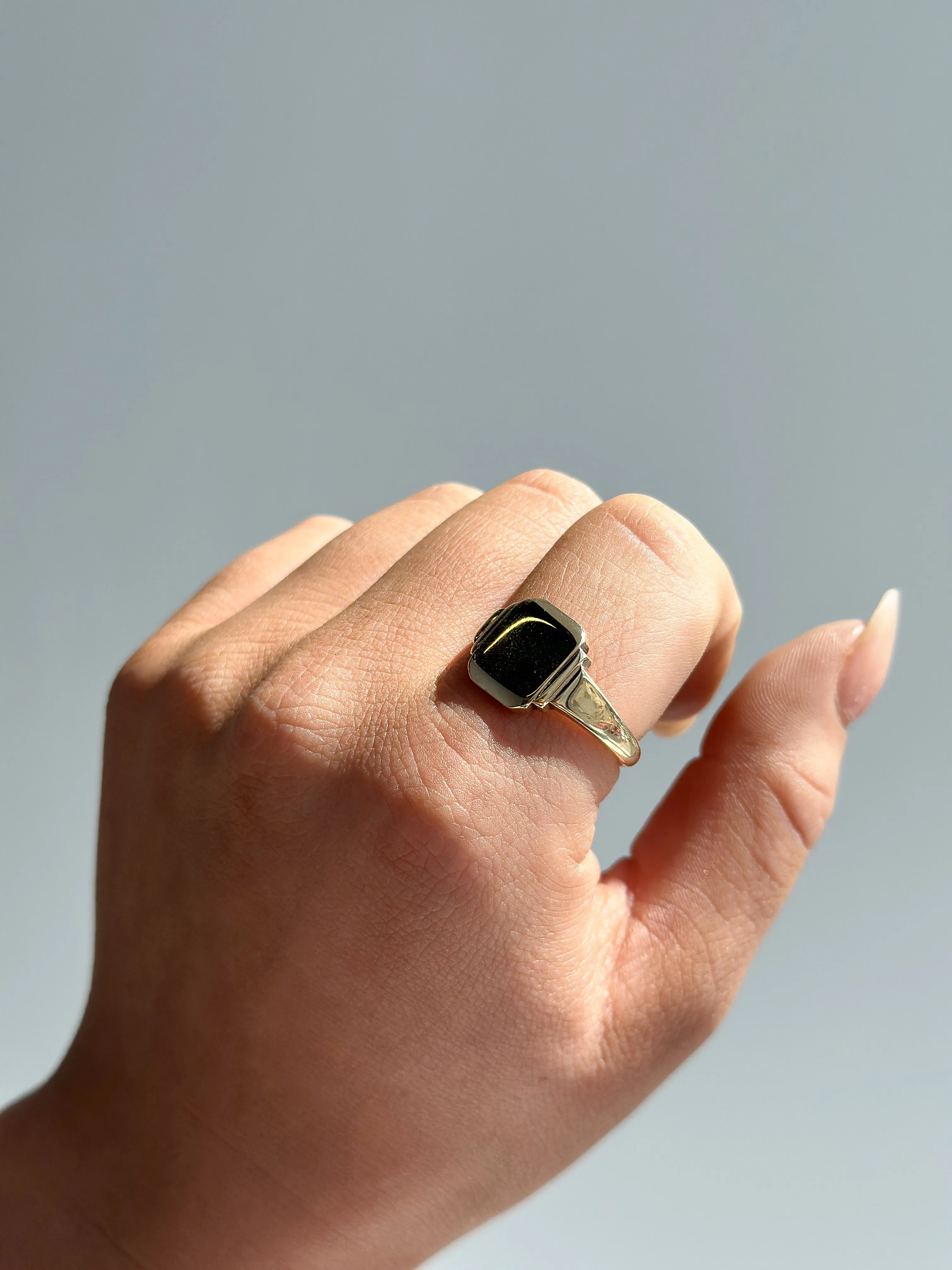Vintage 9ct Yellow Gold Square Plain Signet Ring