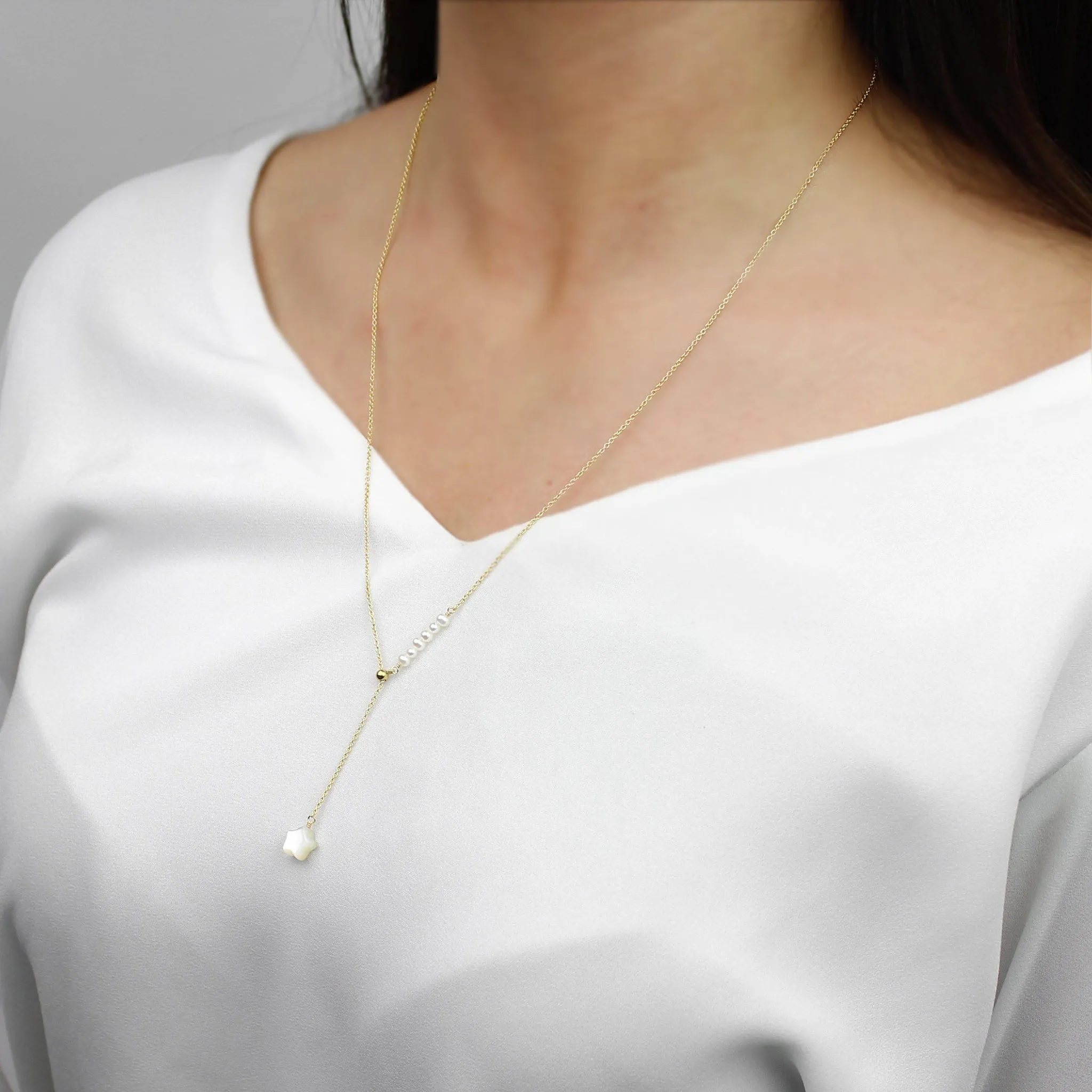 Y Shape Necklace: Mother of Pearl Star